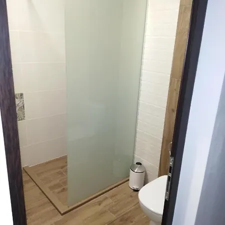 яна 3*