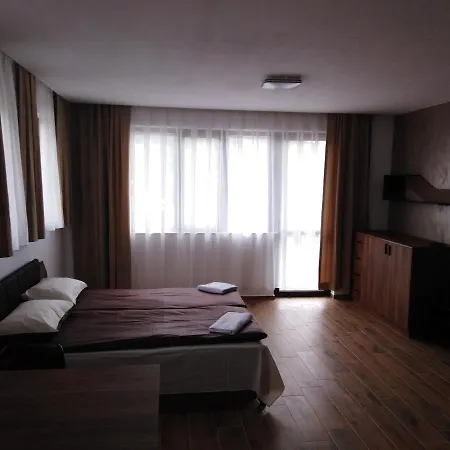 яна Πανσιόν Γκάμπροβο