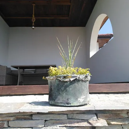 яна Πανσιόν Γκάμπροβο